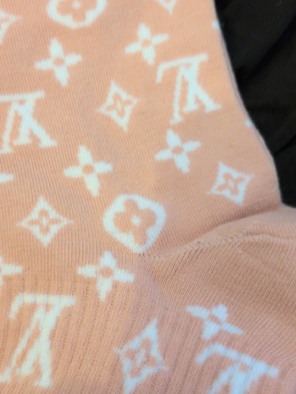 Louis Vuitton Pink & White Monogram Ankle Socks - Picture 5 of 5